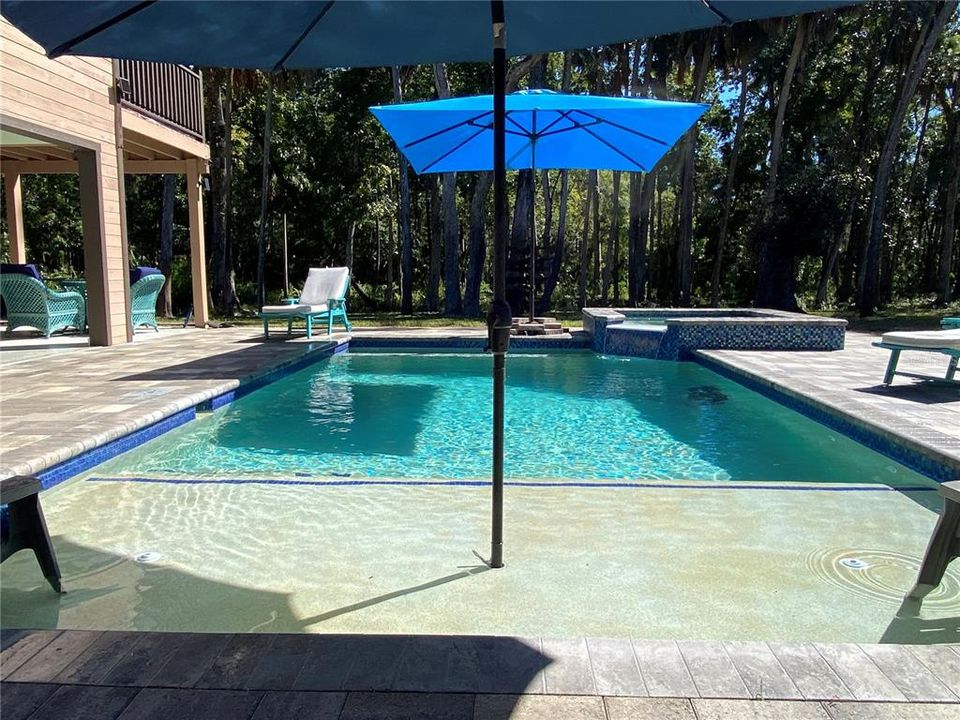 Activo con contrato: $495,000 (3 camas, 2 baños, 1470 Pies cuadrados)