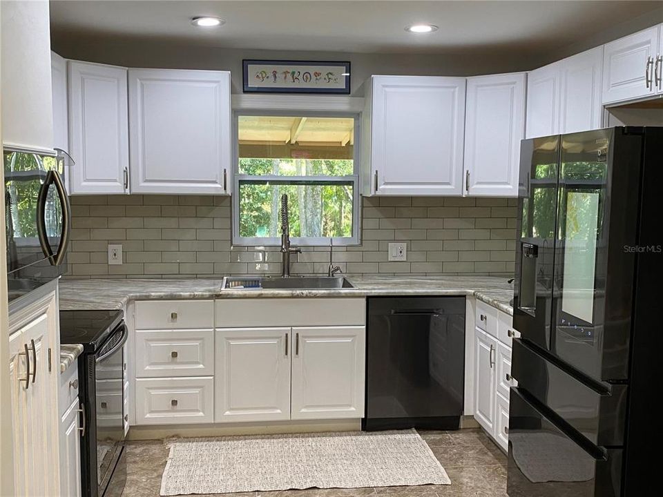 Activo con contrato: $495,000 (3 camas, 2 baños, 1470 Pies cuadrados)