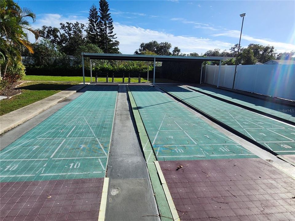 На продажу: $199,000 (2 спален, 2 ванн, 1355 Квадратных фут)