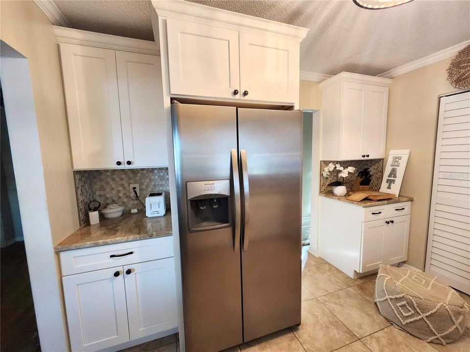 На продажу: $199,000 (2 спален, 2 ванн, 1355 Квадратных фут)