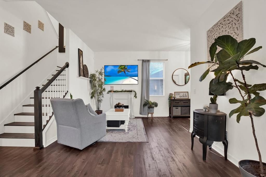 En Venta: $414,900 (4 camas, 2 baños, 1941 Pies cuadrados)