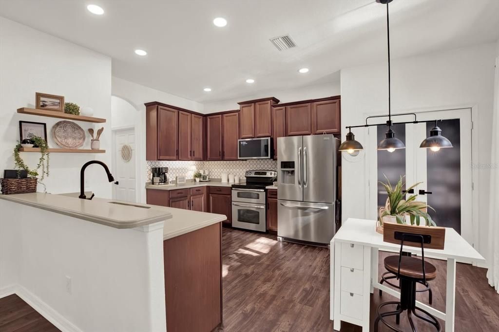 En Venta: $414,900 (4 camas, 2 baños, 1941 Pies cuadrados)