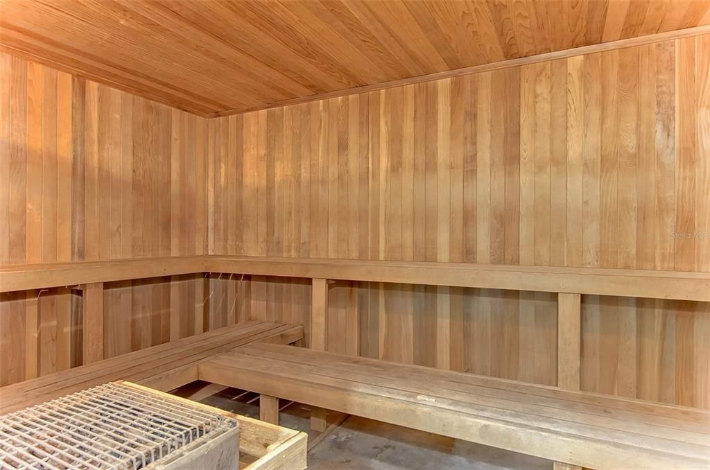 En Venta: $414,900 (4 camas, 2 baños, 1941 Pies cuadrados)