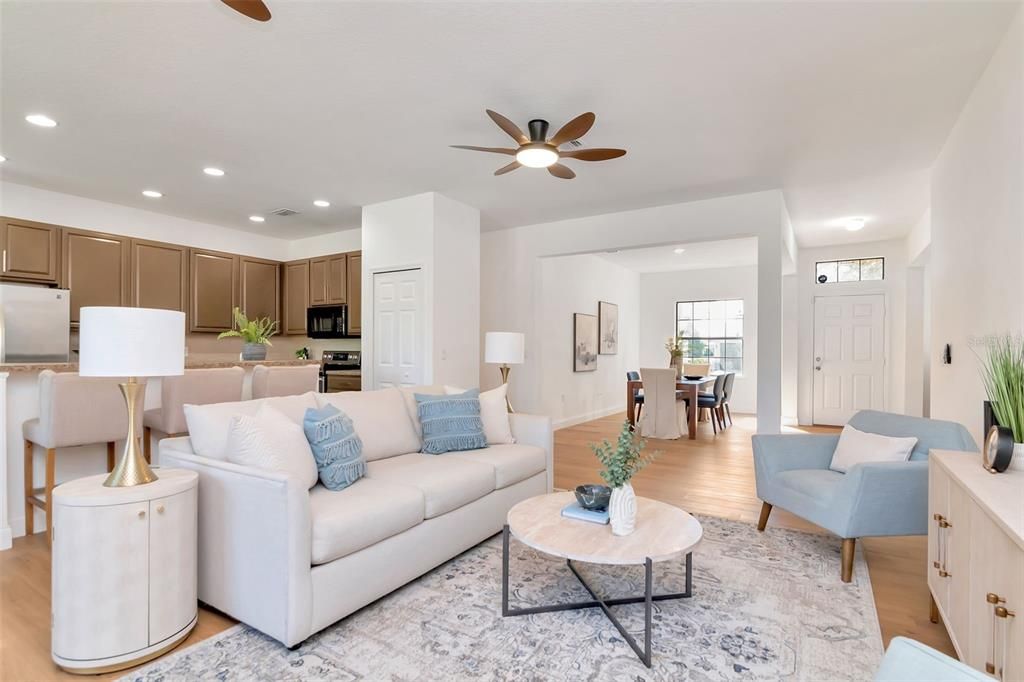 Activo con contrato: $360,000 (4 camas, 3 baños, 2416 Pies cuadrados)