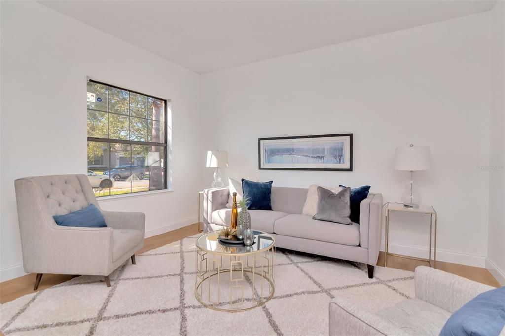 Activo con contrato: $360,000 (4 camas, 3 baños, 2416 Pies cuadrados)