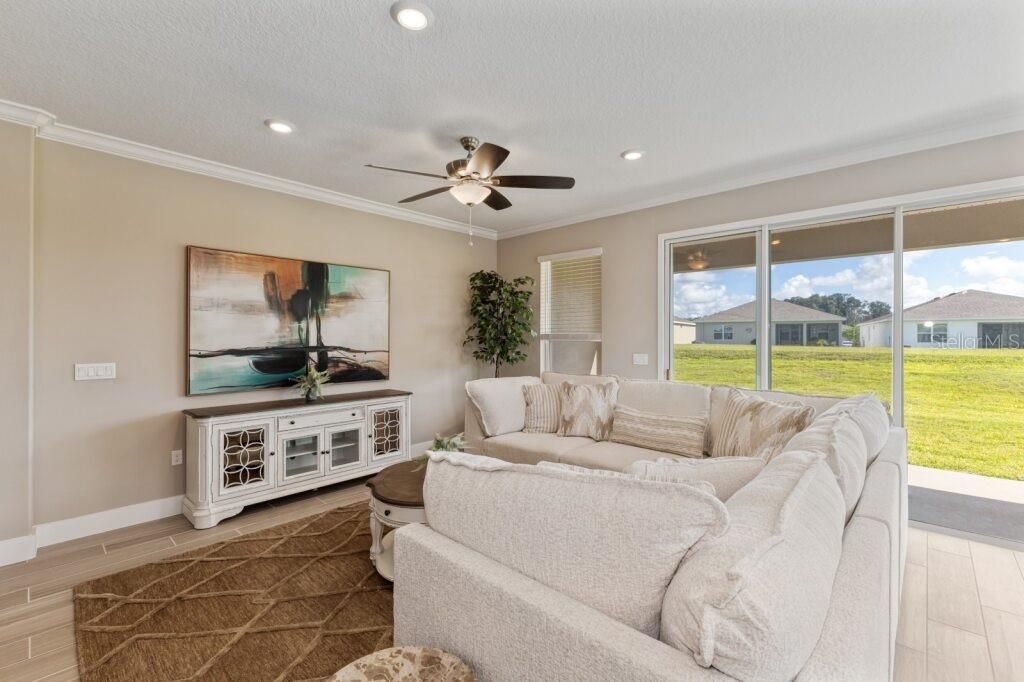 For Sale: $449,990 (2 beds, 2 baths, 2056 Square Feet)