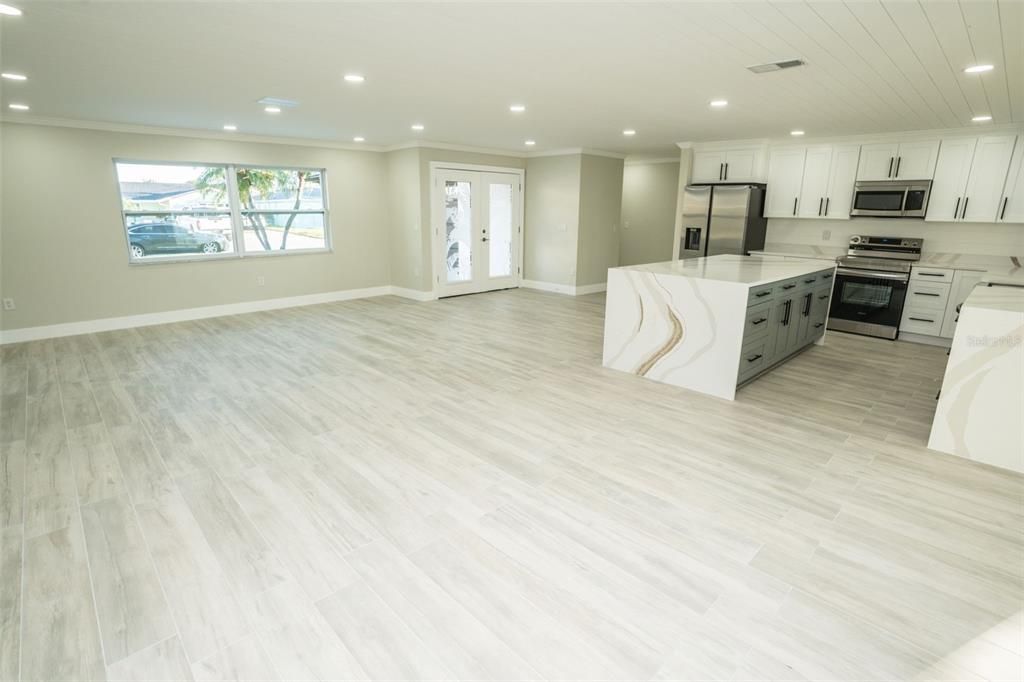 На продажу: $678,000 (3 спален, 2 ванн, 2093 Квадратных фут)