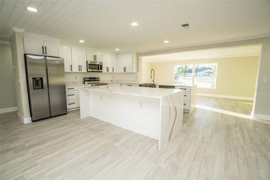 На продажу: $678,000 (3 спален, 2 ванн, 2093 Квадратных фут)