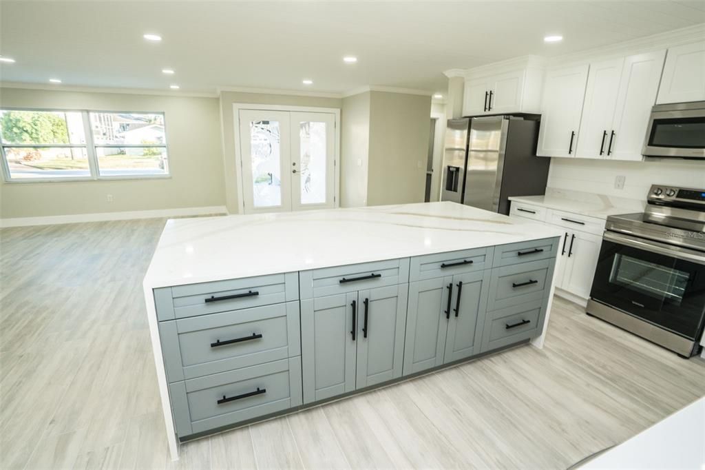 На продажу: $678,000 (3 спален, 2 ванн, 2093 Квадратных фут)