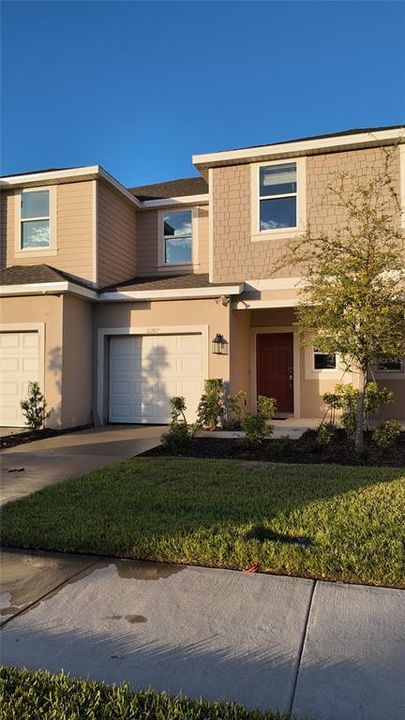 待售: $275,990 (3 贝兹, 2 浴室, 1407 平方英尺)