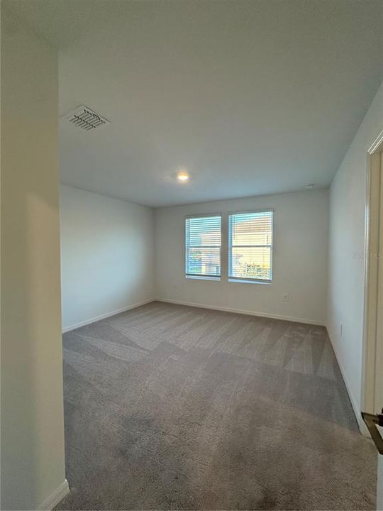 待售: $275,990 (3 贝兹, 2 浴室, 1407 平方英尺)