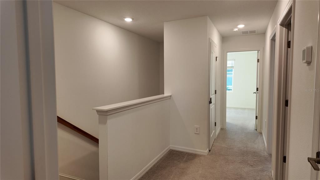 待售: $275,990 (3 贝兹, 2 浴室, 1407 平方英尺)