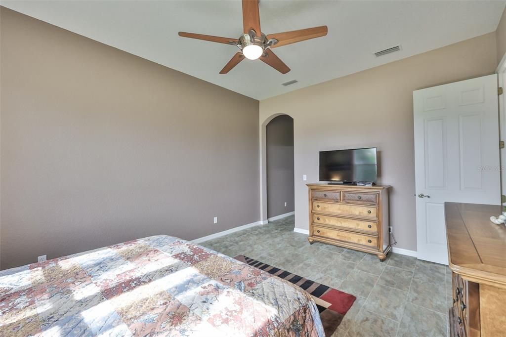 For Sale: $275,000 (3 beds, 2 baths, 1630 Square Feet)