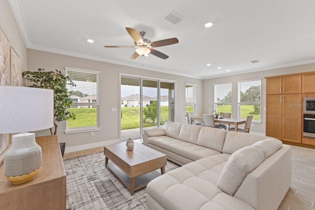 For Sale: $439,990 (2 beds, 2 baths, 2056 Square Feet)