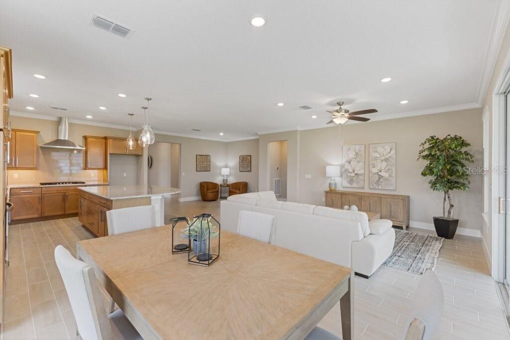 For Sale: $439,990 (2 beds, 2 baths, 2056 Square Feet)