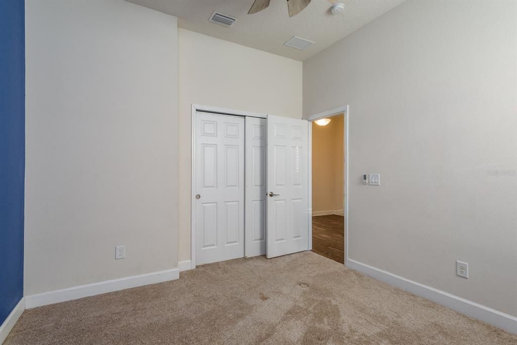 For Sale: $600,000 (4 beds, 3 baths, 2556 Square Feet)