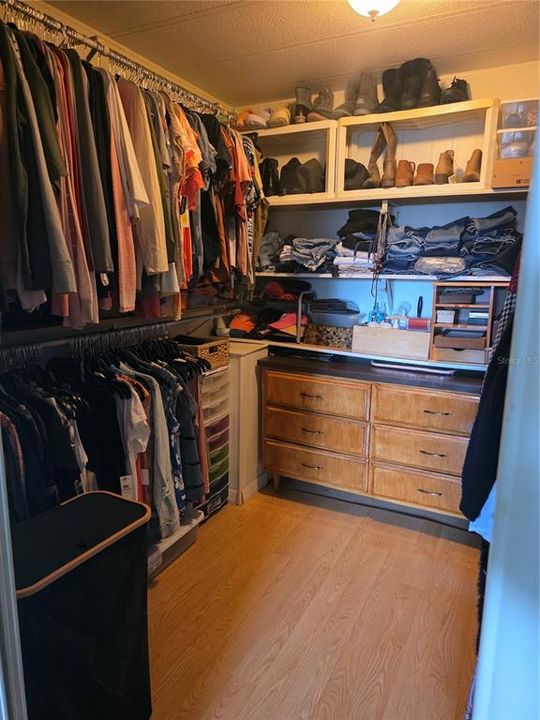 待售: $199,900 (3 贝兹, 2 浴室, 1342 平方英尺)