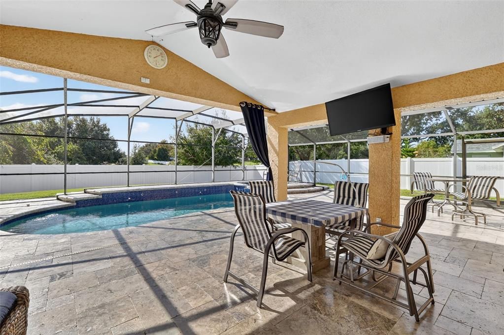 Active With Contract: $375,000 (3 beds, 2 baths, 1394 Square Feet)