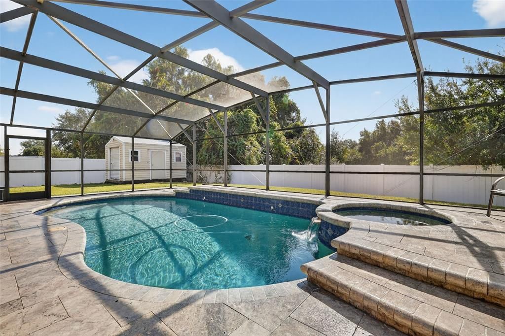 Active With Contract: $375,000 (3 beds, 2 baths, 1394 Square Feet)