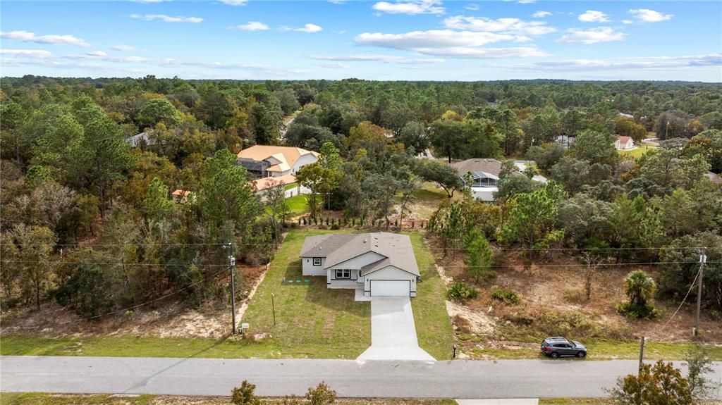 待售: $308,000 (4 贝兹, 2 浴室, 1560 平方英尺)