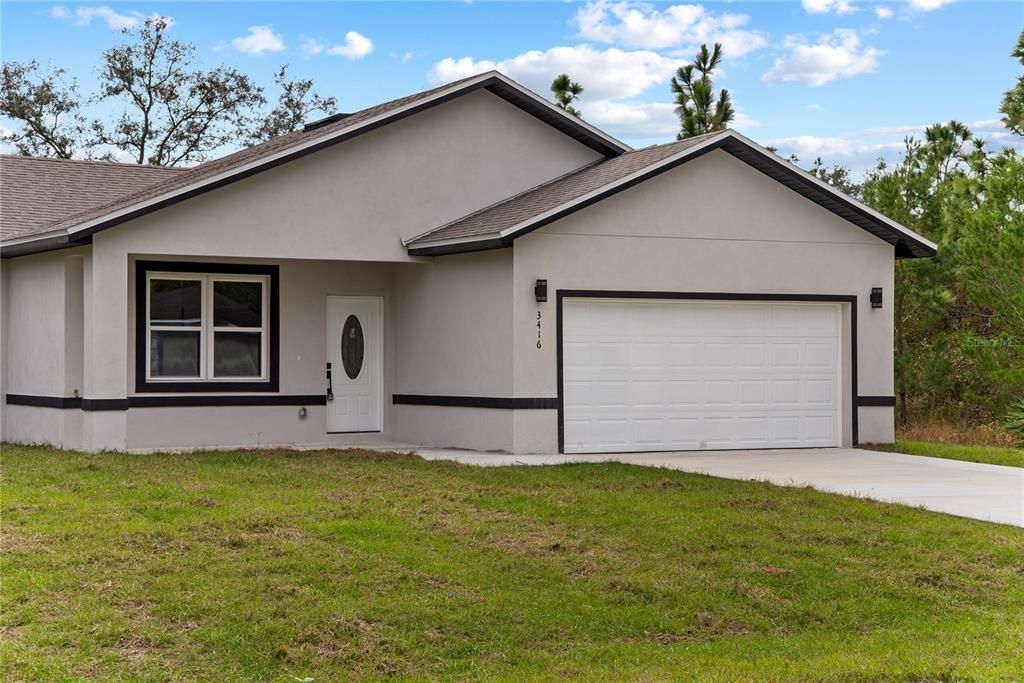 待售: $308,000 (4 贝兹, 2 浴室, 1560 平方英尺)