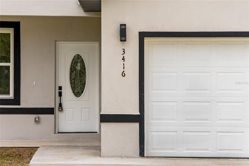 待售: $308,000 (4 贝兹, 2 浴室, 1560 平方英尺)