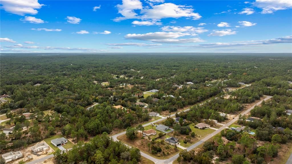 待售: $308,000 (4 贝兹, 2 浴室, 1560 平方英尺)