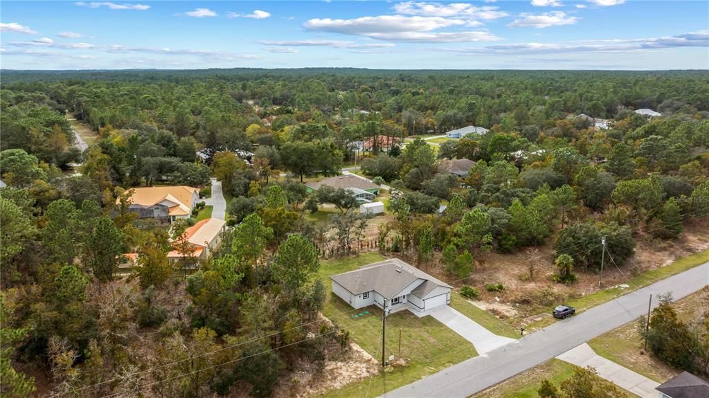 待售: $308,000 (4 贝兹, 2 浴室, 1560 平方英尺)