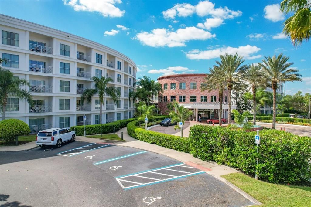 For Sale: $230,000 (2 beds, 2 baths, 1067 Square Feet)