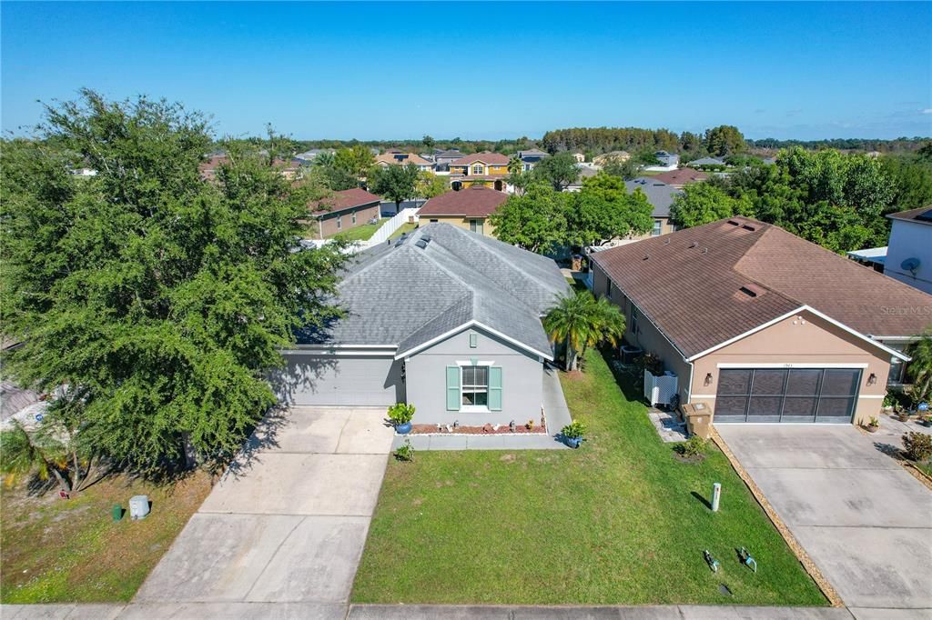 合同活跃: $298,900 (3 贝兹, 2 浴室, 1553 平方英尺)