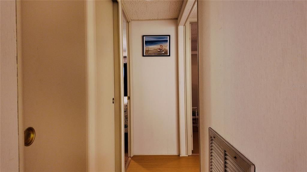 For Sale: $95,000 (2 beds, 2 baths, 1118 Square Feet)