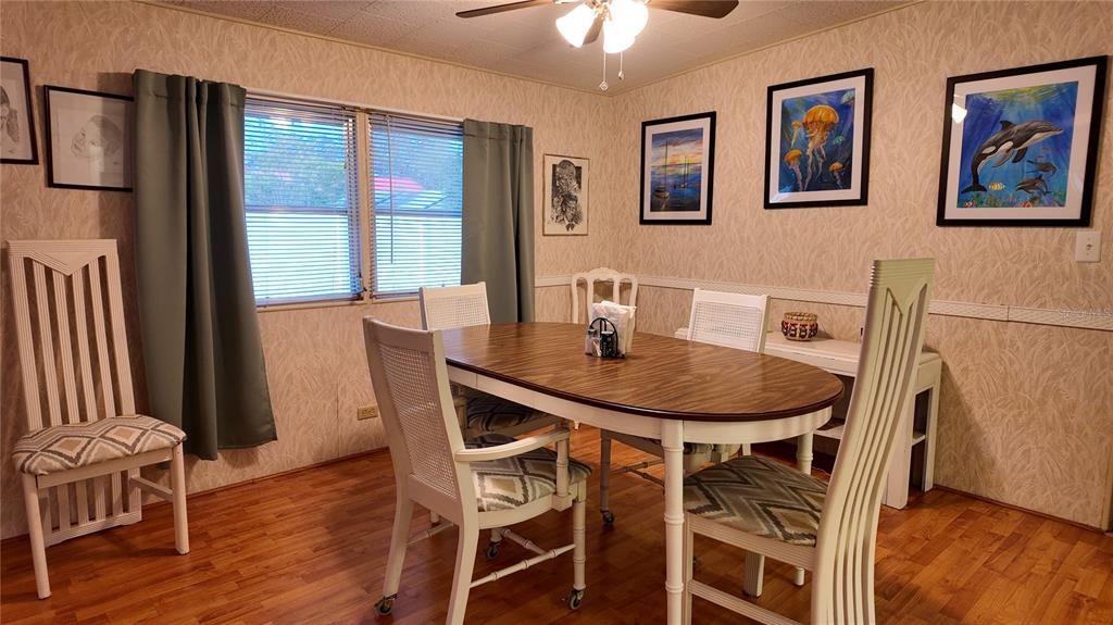 For Sale: $95,000 (2 beds, 2 baths, 1118 Square Feet)