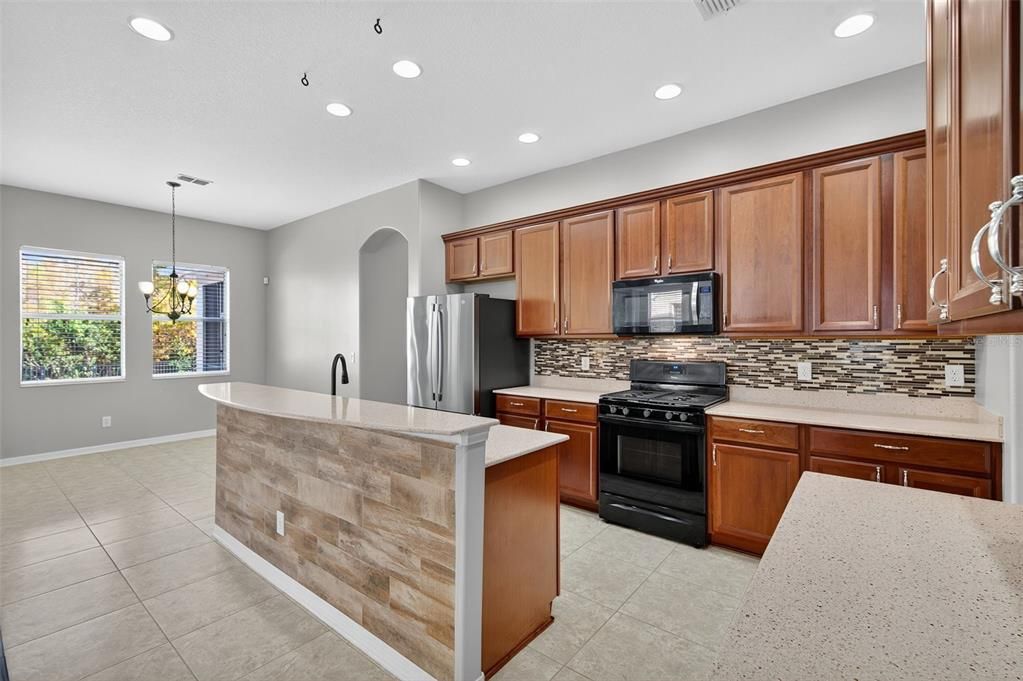 En Venta: $499,900 (5 camas, 3 baños, 2853 Pies cuadrados)