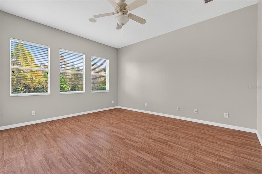 En Venta: $499,900 (5 camas, 3 baños, 2853 Pies cuadrados)