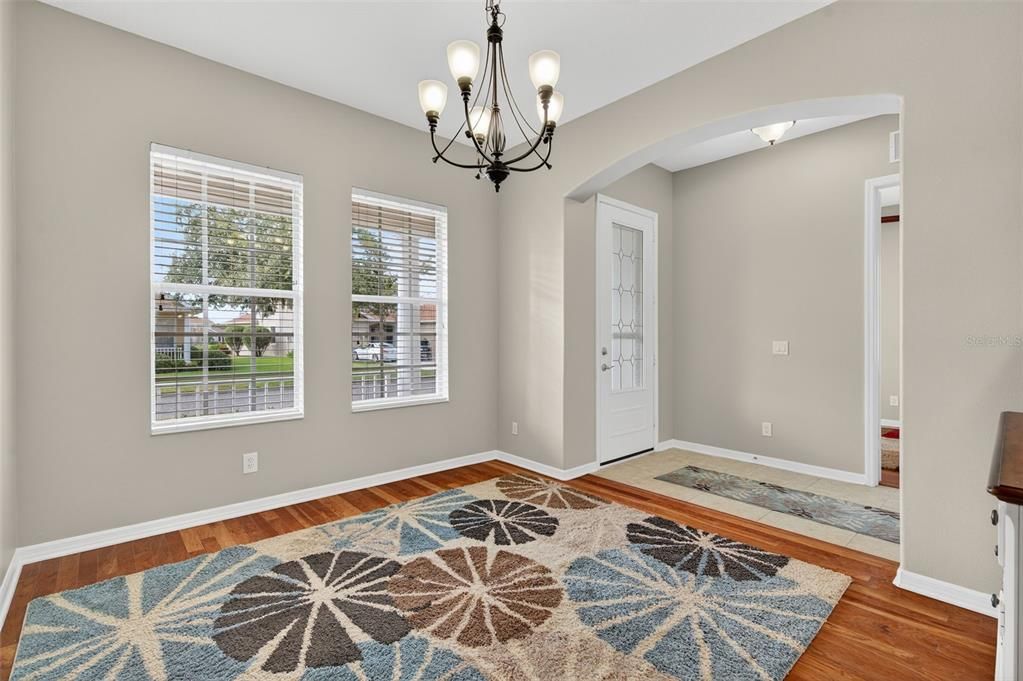 En Venta: $499,900 (5 camas, 3 baños, 2853 Pies cuadrados)