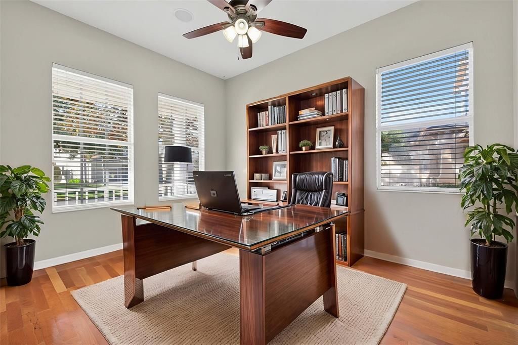 En Venta: $499,900 (5 camas, 3 baños, 2853 Pies cuadrados)