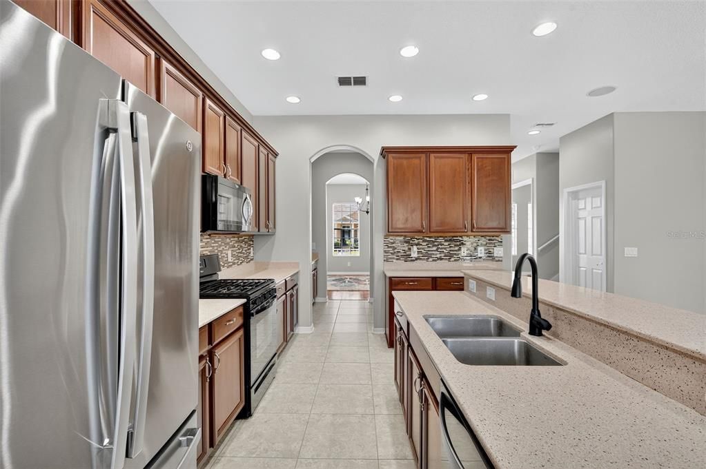 En Venta: $499,900 (5 camas, 3 baños, 2853 Pies cuadrados)