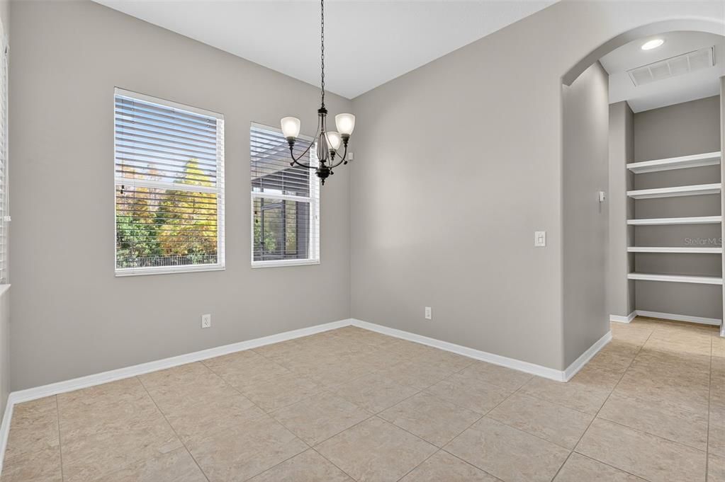 En Venta: $499,900 (5 camas, 3 baños, 2853 Pies cuadrados)