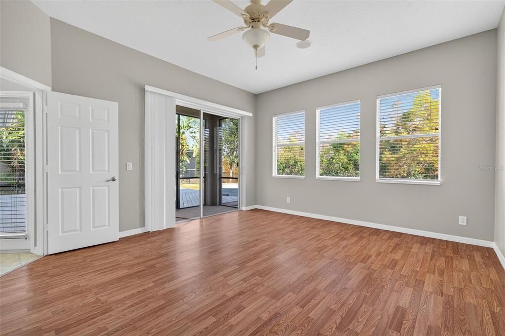 En Venta: $499,900 (5 camas, 3 baños, 2853 Pies cuadrados)