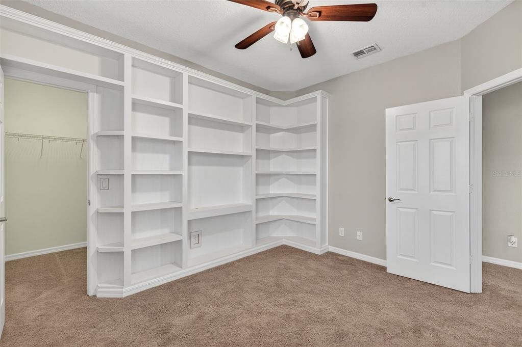 En Venta: $499,900 (5 camas, 3 baños, 2853 Pies cuadrados)