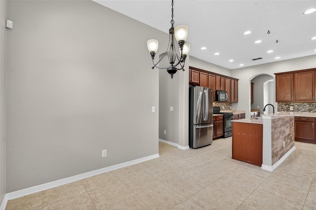 En Venta: $499,900 (5 camas, 3 baños, 2853 Pies cuadrados)