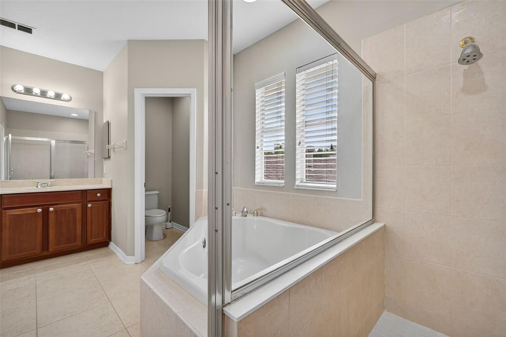 En Venta: $499,900 (5 camas, 3 baños, 2853 Pies cuadrados)