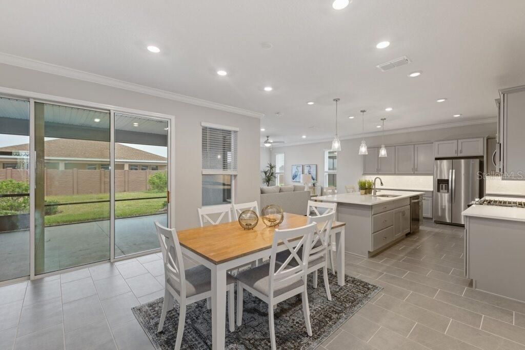 Activo con contrato: $420,990 (3 camas, 2 baños, 2023 Pies cuadrados)