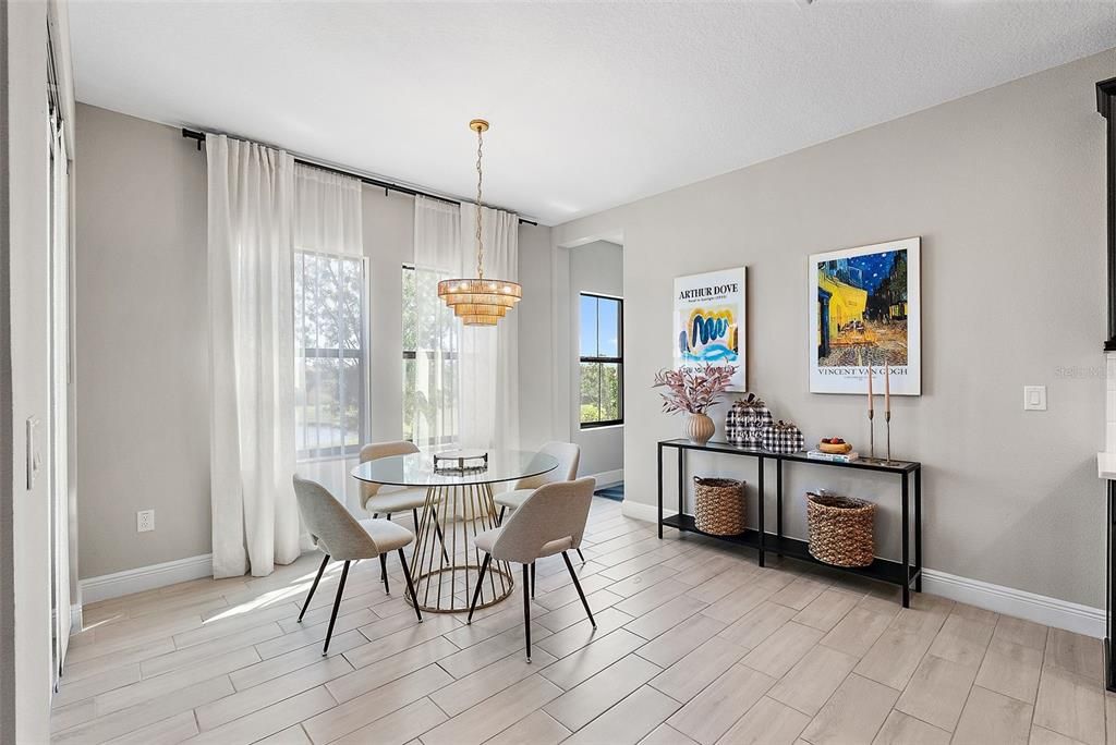 En Venta: $665,000 (5 camas, 3 baños, 3410 Pies cuadrados)