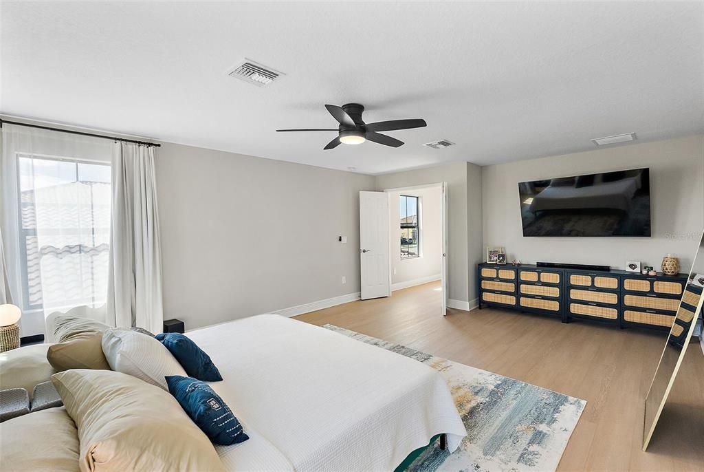 En Venta: $665,000 (5 camas, 3 baños, 3410 Pies cuadrados)