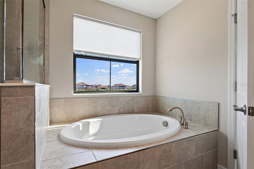 En Venta: $665,000 (5 camas, 3 baños, 3410 Pies cuadrados)