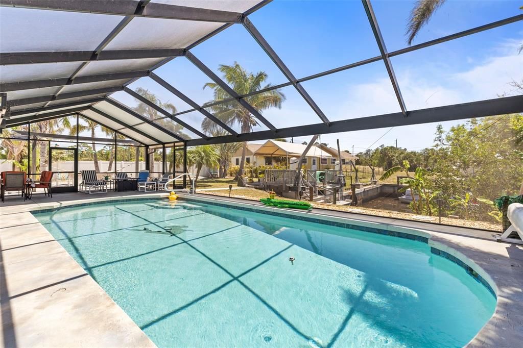 For Sale: $449,900 (3 beds, 2 baths, 1356 Square Feet)