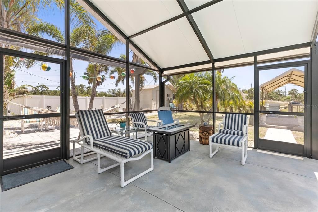 For Sale: $449,900 (3 beds, 2 baths, 1356 Square Feet)