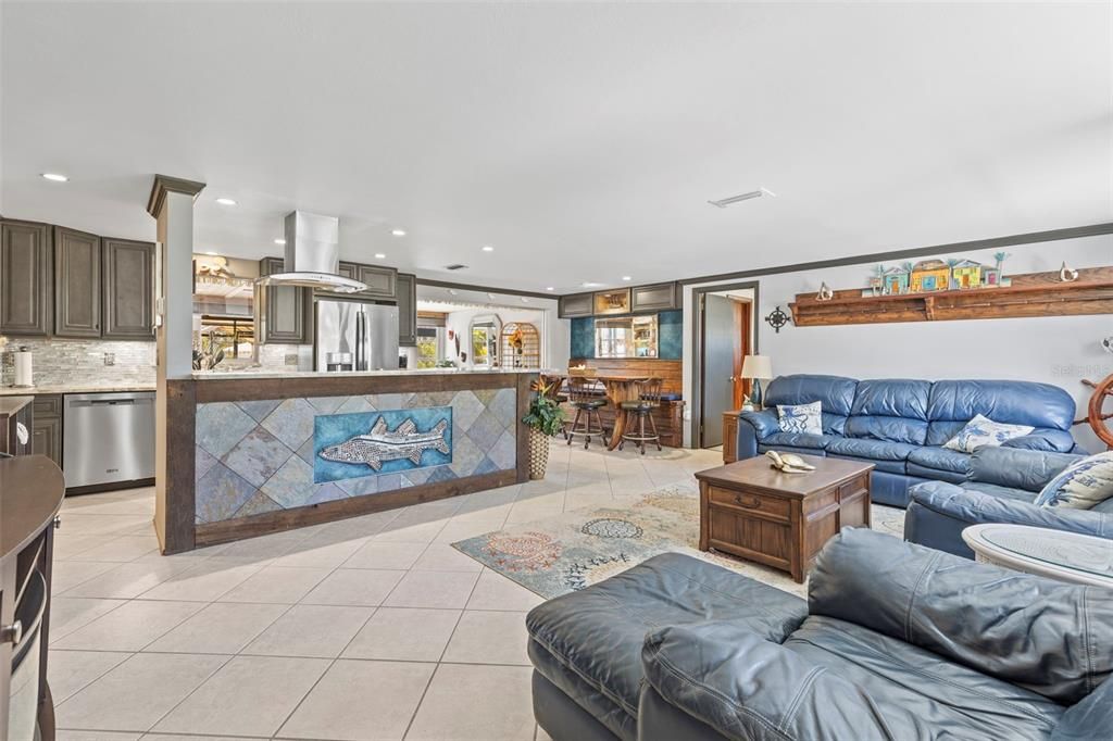 For Sale: $449,900 (3 beds, 2 baths, 1356 Square Feet)