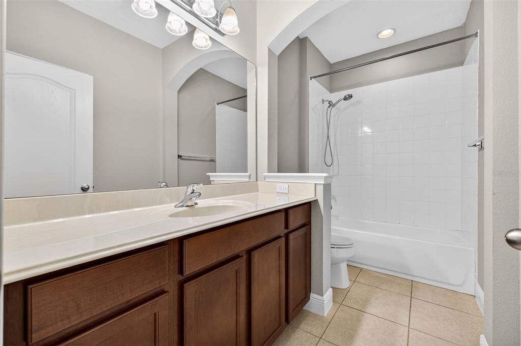 На продажу: $485,000 (4 спален, 3 ванн, 2290 Квадратных фут)